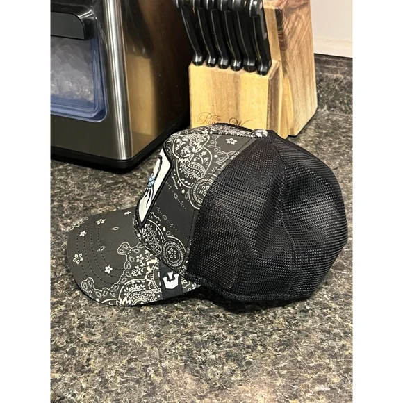 Goorin Bros The Farm Animal Trucker PAISLEY Collection DEADLY BLACK SCORPION NEW - Picture 3 of 9